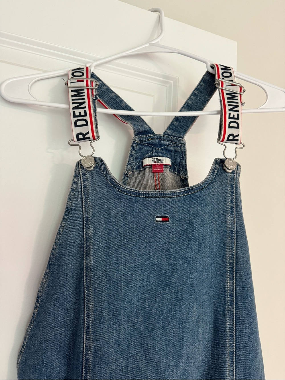 Tommy Hilfiger Blue Denim Mini Pinafore Dress with Branded Straps - Picture 2 of 4